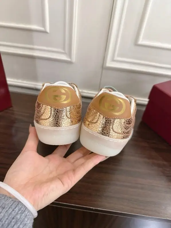 Gucci Жіночі кросівки Gucci Double G — Фото 5