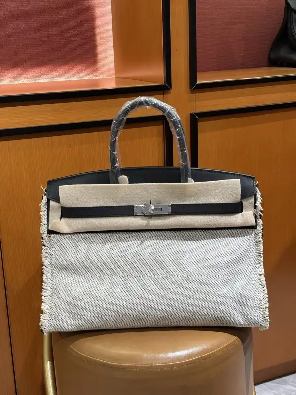 Hermes — Сумка Birkin 35 в шкірі Swift і канваса