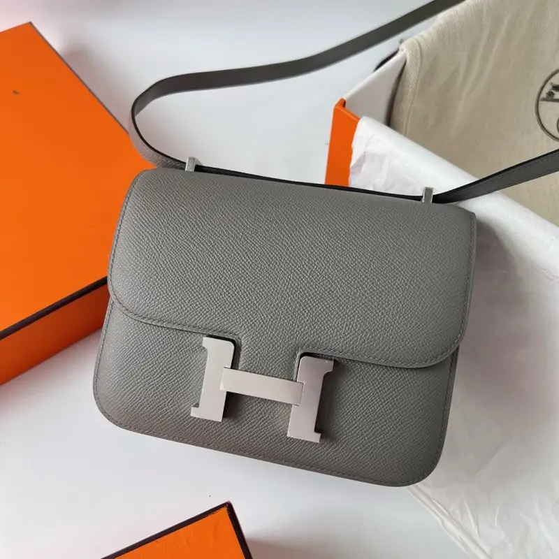 Hermes — Сумка Constance 19 см в шкірі Epsom