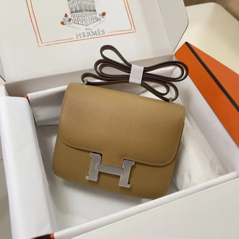 Hermes — A bag Constance 19 cm at skin Epsom