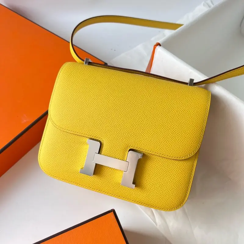 Hermes — A bag Constance 19 cm at skin Epsom
