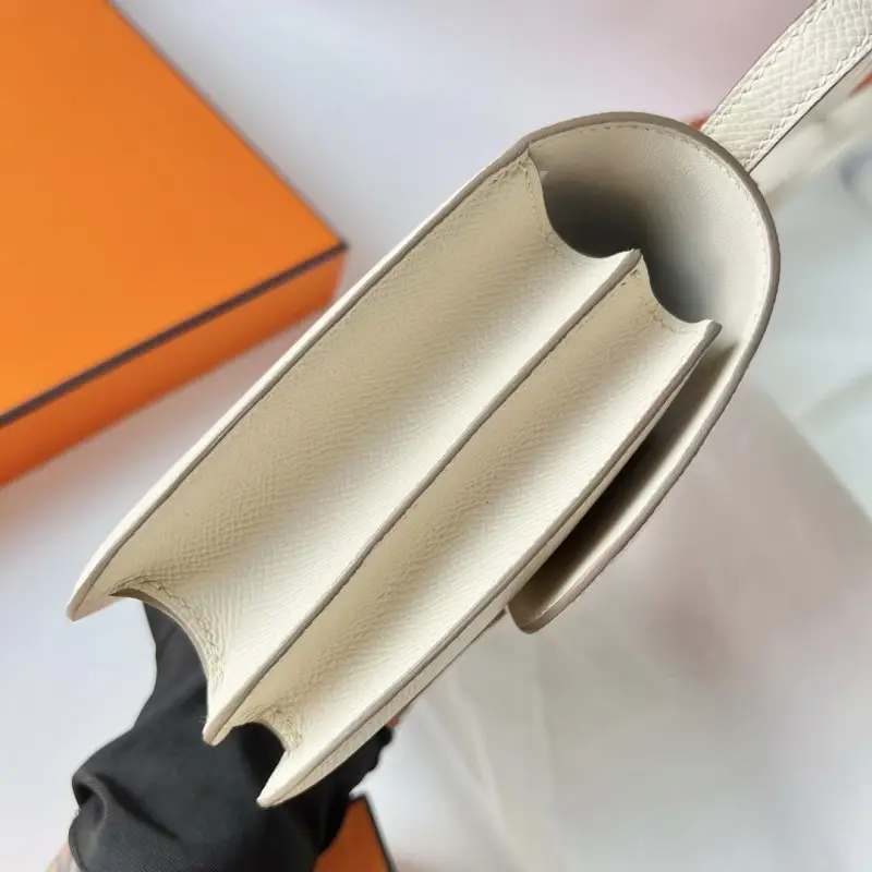 Hermes A bag Constance 19 cm at skin Epsom — Photo 4