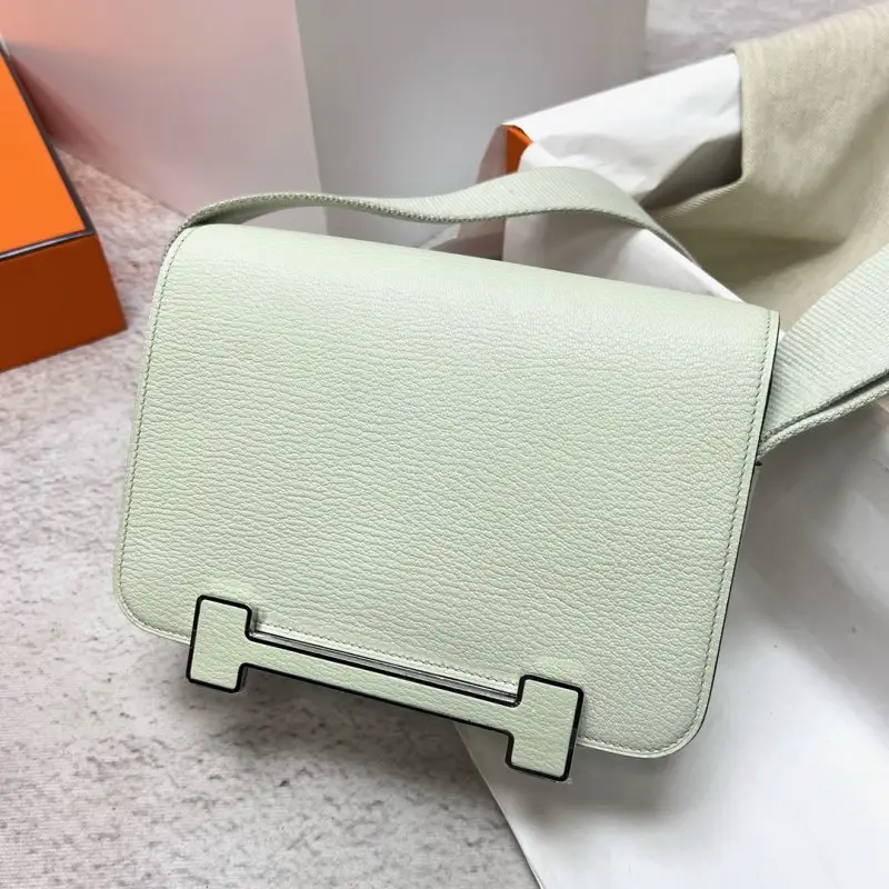 Hermes — A bag Hermès Geta 20 cm of goat skin