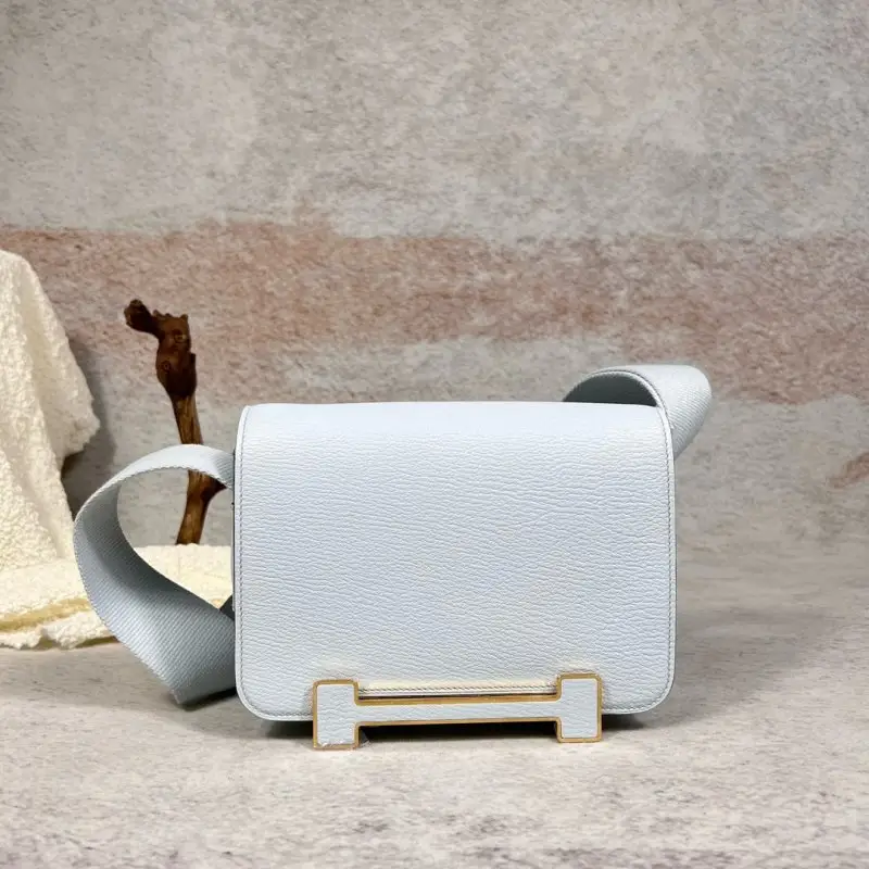 Hermes — A bag Hermès Geta 20 cm of goat skin