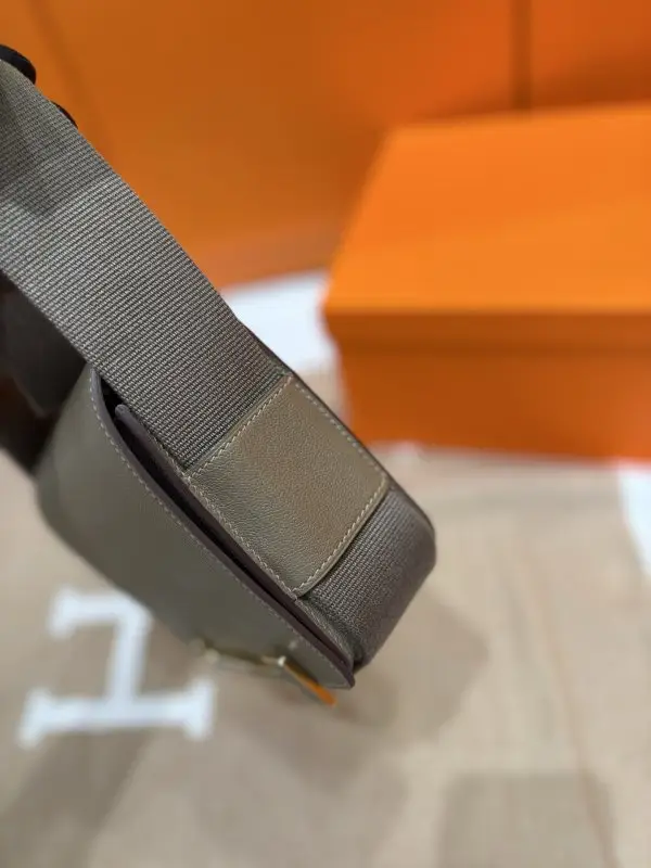 Hermes A bag Hermès Geta 20 cm of goat skin — Photo 4