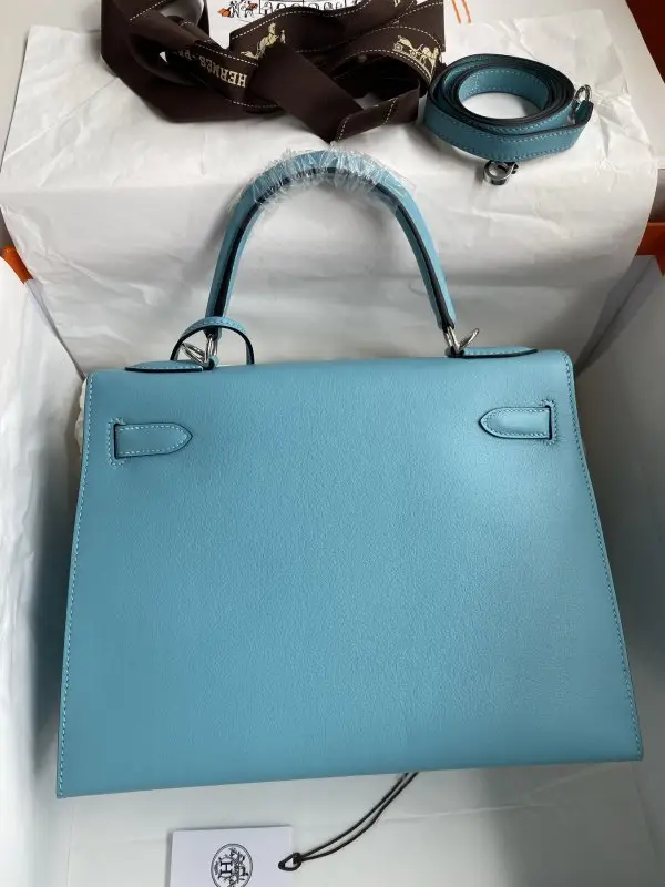 Hermes A bag Kelly 28 of skin Swift — Photo 2