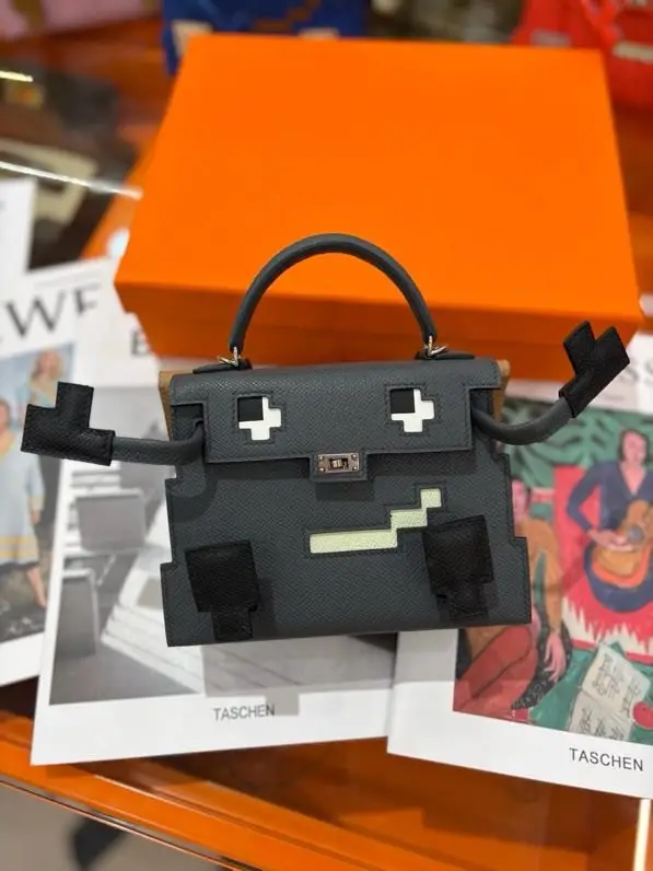 Hermes Сумка Kelly Doll 20 см в коже Epsom — Фото 1