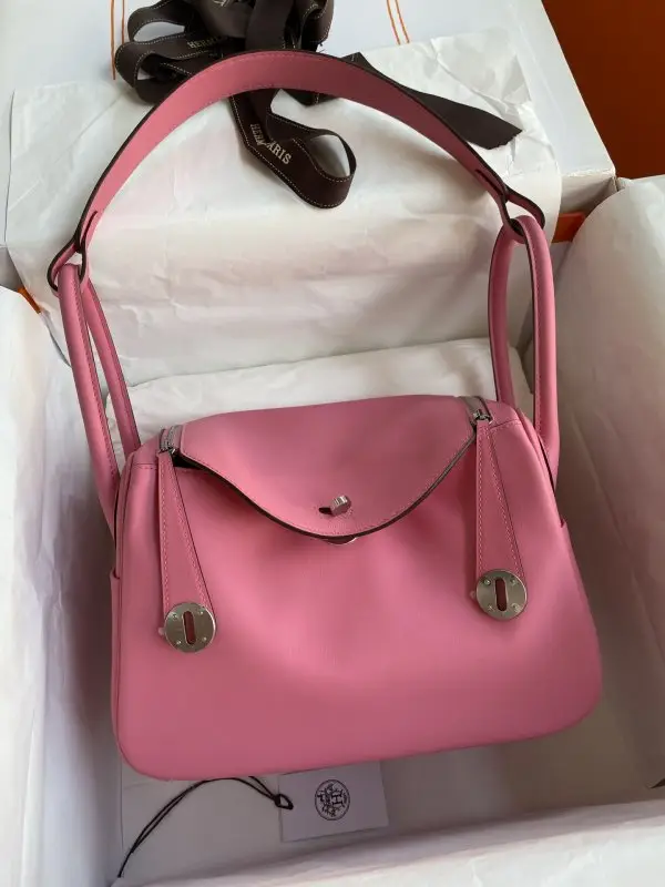 Hermes A bag Lindy 26 cm of skin Swift — Photo 1