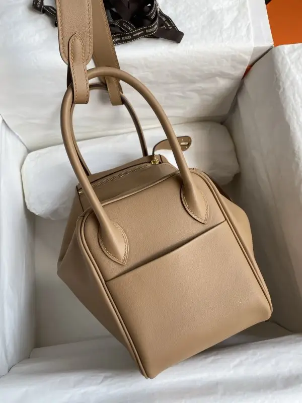 Hermes Сумка Lindy 26 см з шкіри Swift — Фото 2