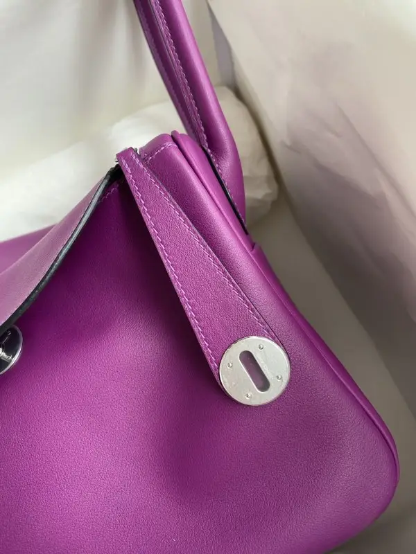 Hermes A bag Lindy 26 cm of skin Swift — Photo 3