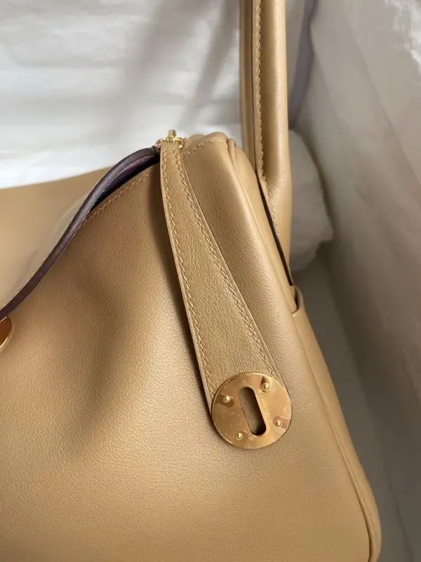 Hermes A bag Lindy 26 cm of skin Swift — Photo 3