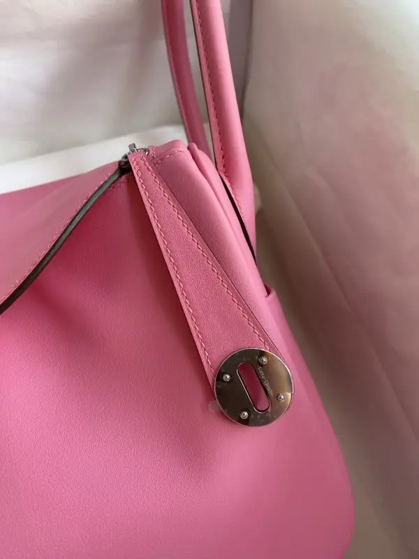 Hermes A bag Lindy 26 cm of skin Swift — Photo 3