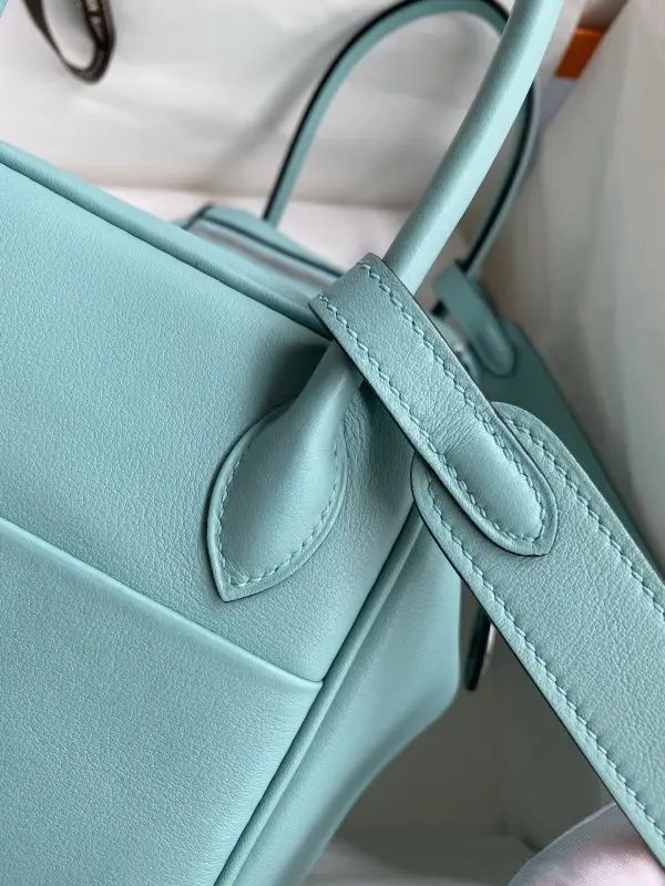 Hermes Сумка Lindy 26 см з шкіри Swift — Фото 4