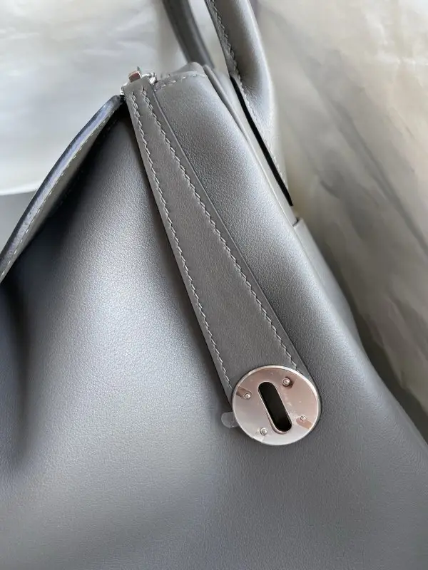 Hermes A bag Lindy 30 cm of skin Swift — Photo 3