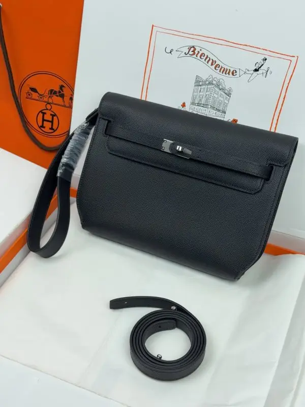 Hermes — Сумка чоловіча Kelly Depeches 25 см в шкірі Epsom