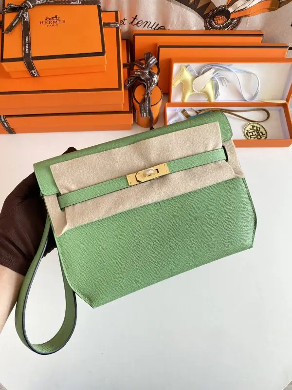 Hermes — Сумка чоловіча Kelly Depeches 25 см в шкірі Epsom