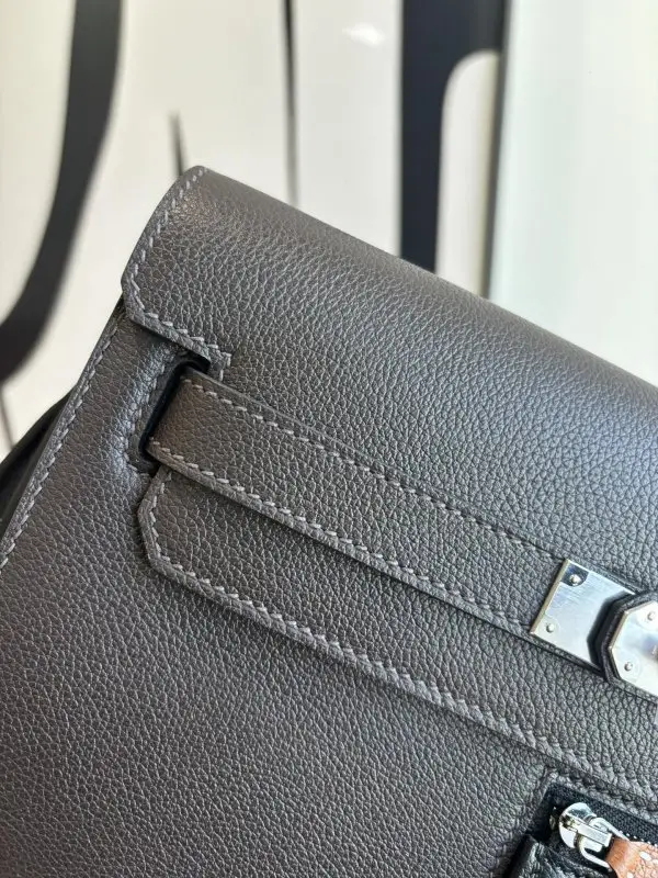 Hermes Сумка чоловіча Kelly Depeches 25 см в шкірі Evercolor — Фото 2