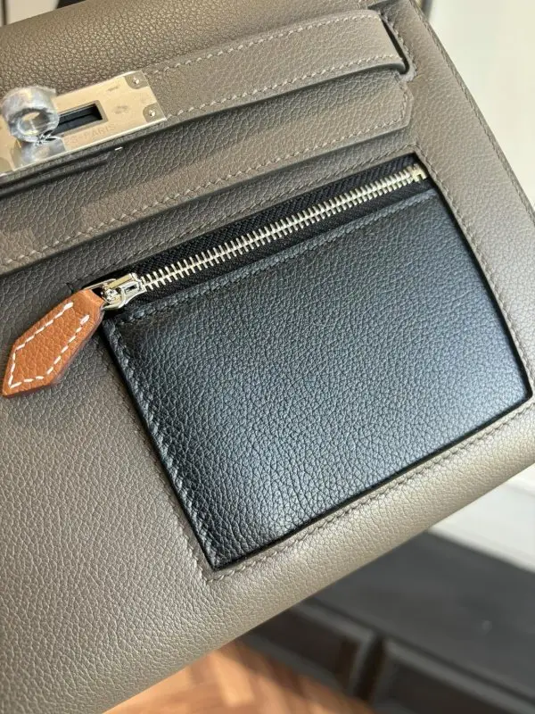 Hermes A bag men's Kelly Depeches 25 cm at skin Evercolor — Photo 5