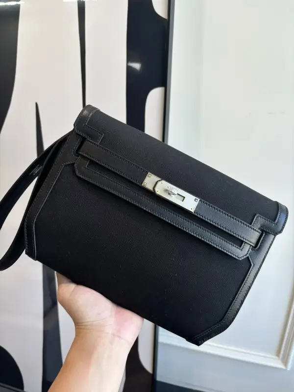 Hermes — Сумка чоловіча Kelly Depeches 25 см в шкірі Swift