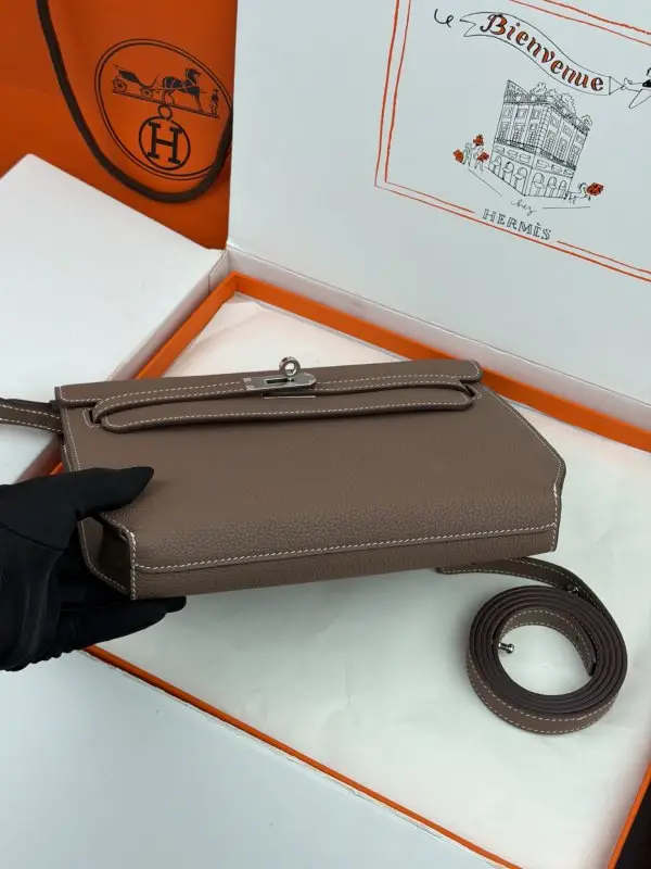 Hermes A bag men's Kelly Depeches 25 cm at skin Togo — Photo 5