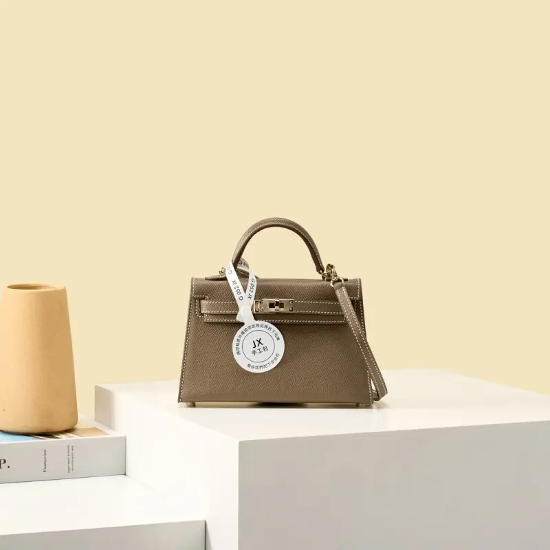 A bag Mini Kelly 19 of skin Epsom