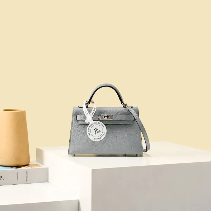 A bag Mini Kelly 19 of skin Epsom