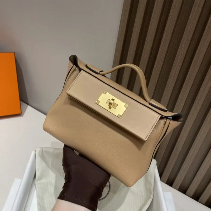 Hermes — A bag women's 24/24 - 21 cm at skin Evercolor and Swift
