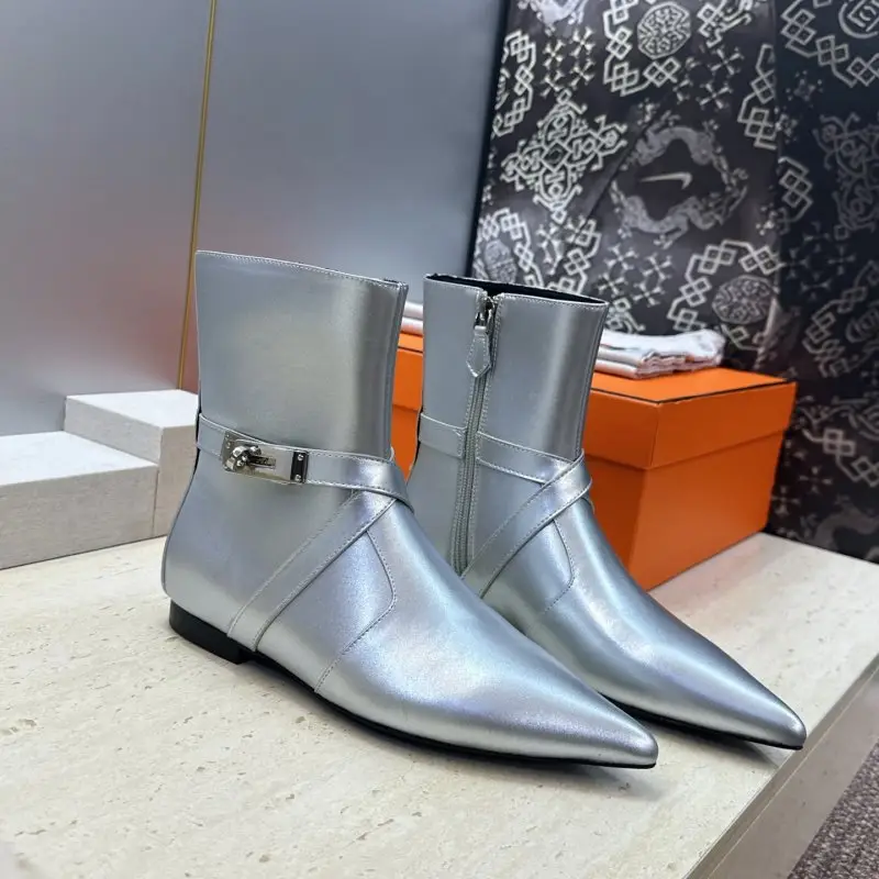 Hermes — Ботильйони з пряжкою Kelly
