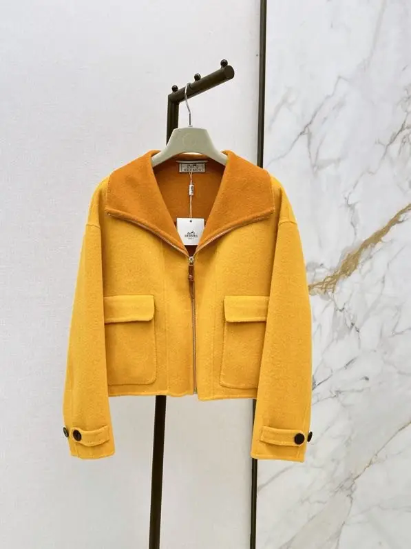 Hermes — Bilateral wool coat