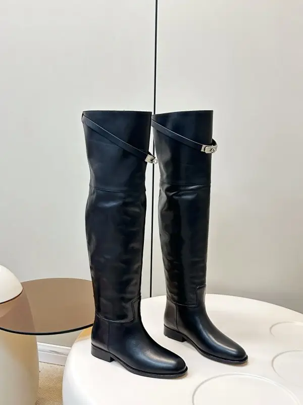 Hermes — Boots women's higher knee Kelly Jumping Lock Buckle leather high