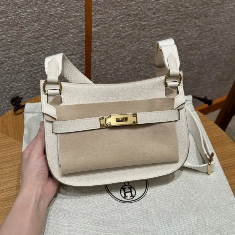 Hermes — Сумочка Jypsiere 23 см з шкіри Evercolor