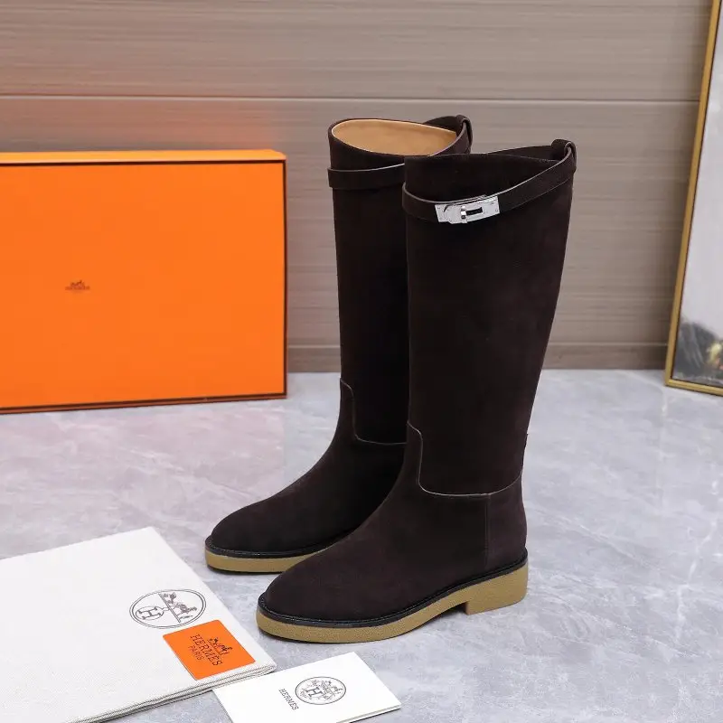 Hermes — Високі замшеві чоботи з пряжкою Kelly