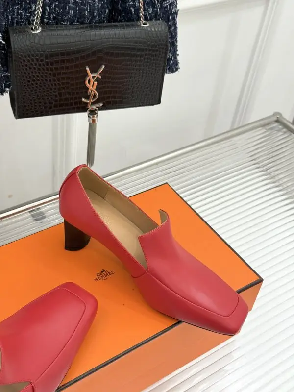 Hermes Шкіряні туфлі на масивному підборах з квадратним носком — Фото 5