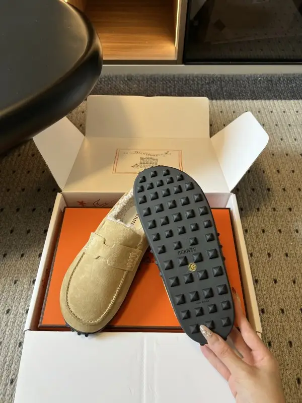 Hermes Лоферы Early Autumn on fur — Photo 3