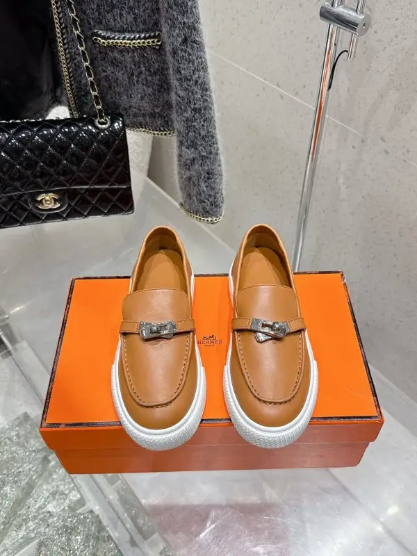 Hermes Лоферы з пряжкою Kelly — Фото 1