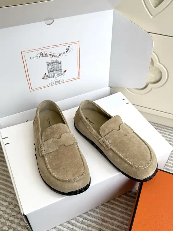 Hermes — Лоферы жіночі