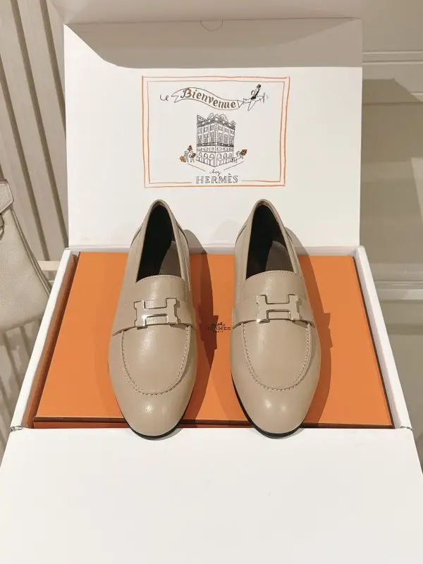 Hermes — Лоферы женские