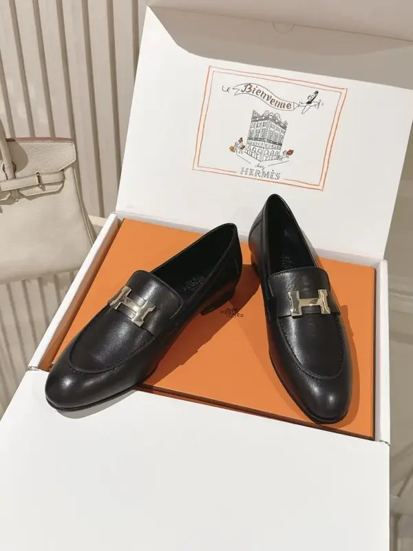 Hermes Лоферы жіночі — Фото 3