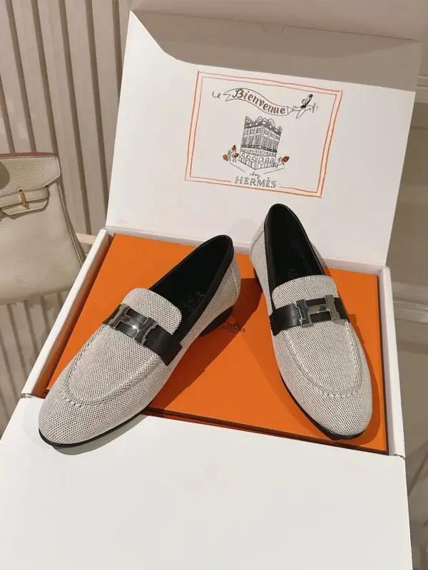 Hermes Лоферы жіночі — Фото 3