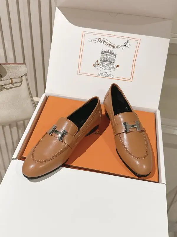Hermes Лоферы жіночі — Фото 3