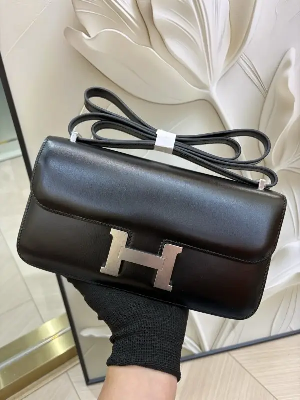 Hermes Luxury a bag Hermès Constance Elan 24 cm at skin Epsom — Photo 2