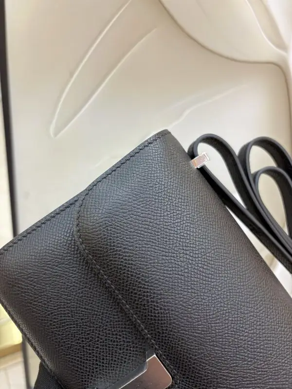 Hermes Luxury a bag Hermès Constance Elan 24 cm at skin Epsom — Photo 2