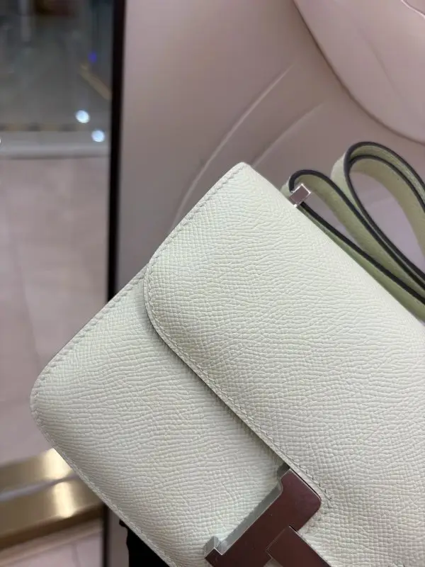Hermes Luxury a bag Hermès Constance Elan 24 cm at skin Epsom — Photo 3