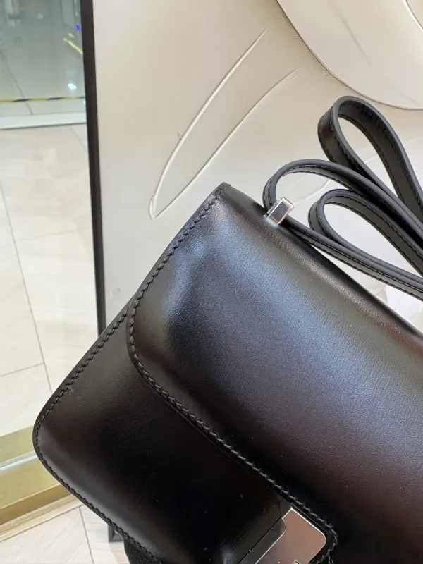Hermes Luxury a bag Hermès Constance Elan 24 cm at skin Epsom — Photo 3