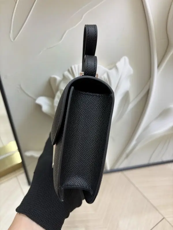 Hermes Luxury a bag Hermès Constance Elan 24 cm at skin Epsom — Photo 4