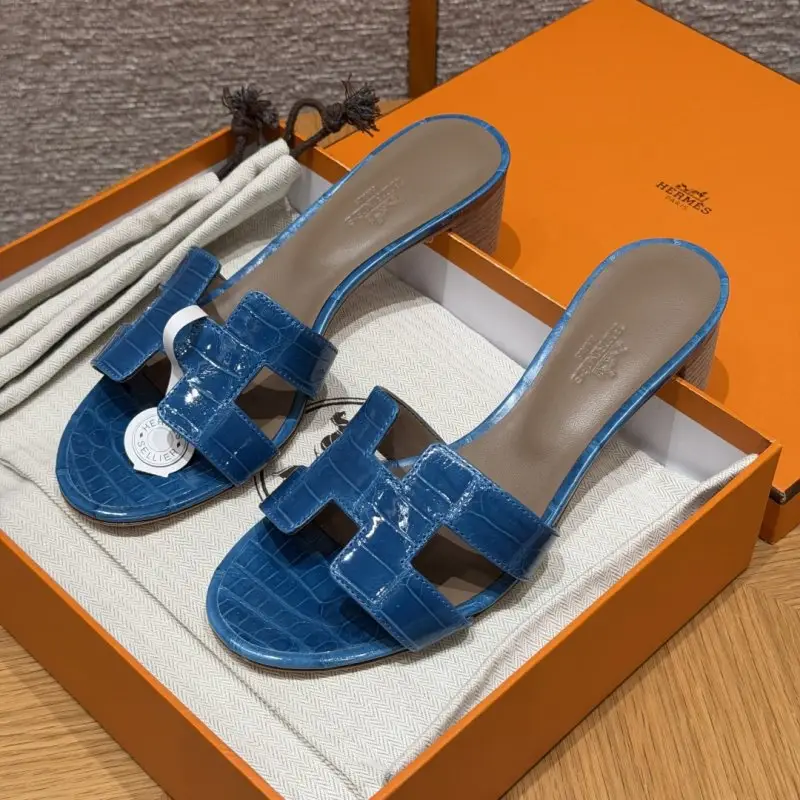 Hermes — Босоніжки Oasis в шкірі крокодила