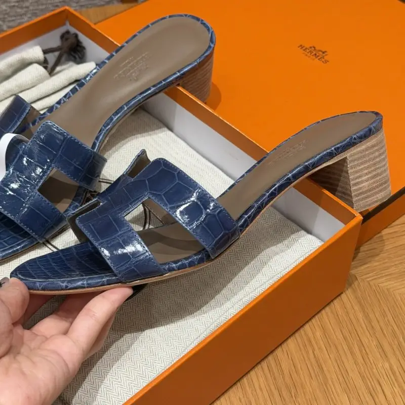 Hermes Sandals Oasis at skin crocodile — Photo 2