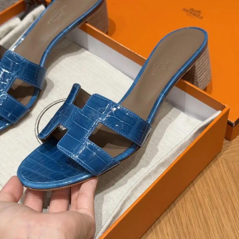 Hermes Sandals Oasis at skin crocodile — Photo 2
