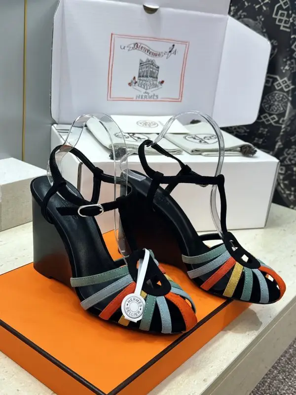 Hermes — Босоніжки на високому підборах