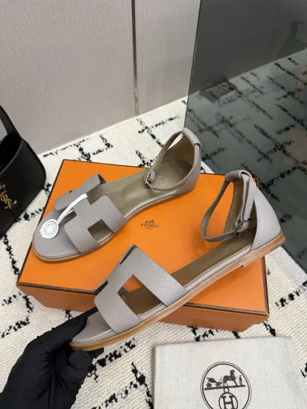 Hermes Sandals Santorini at skin Epsom — Photo 5